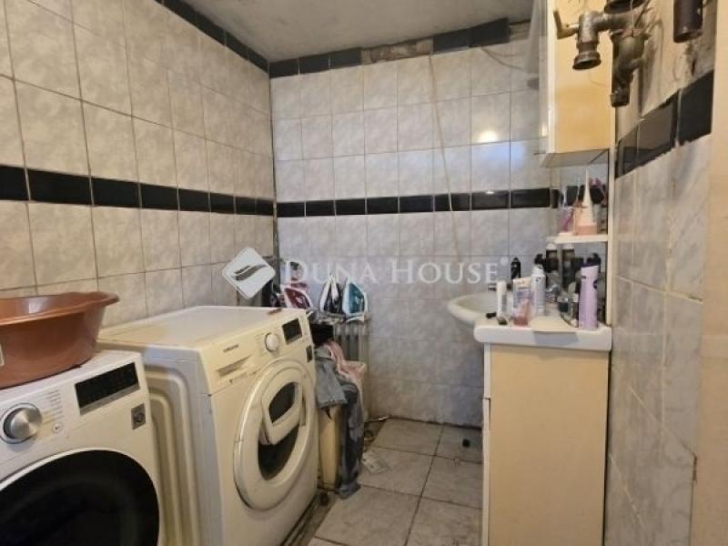 Eladó családi ház Budapest