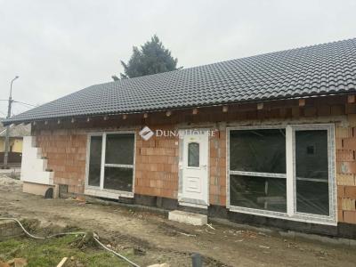 Eladó lakás Szigetszentmárton