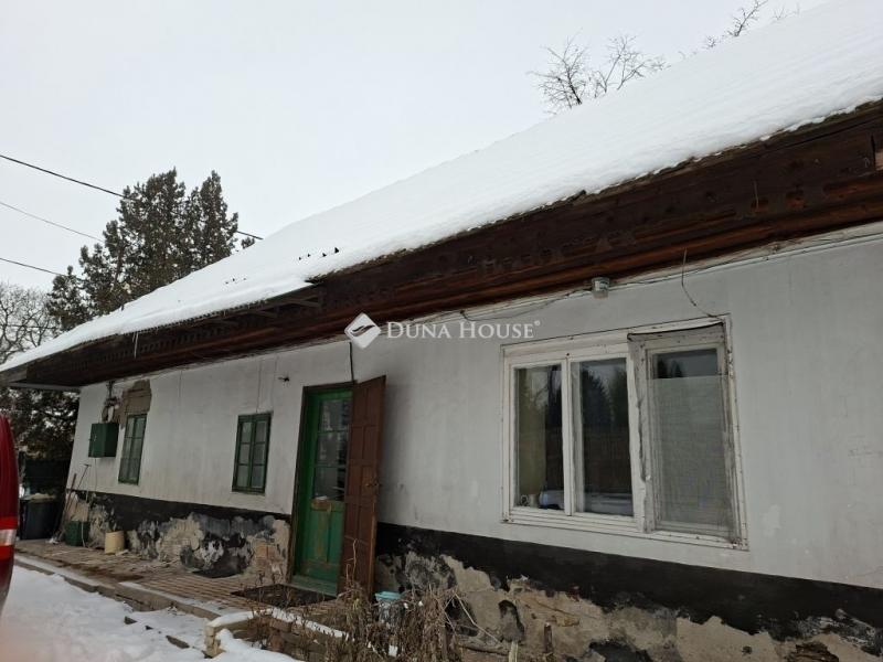 Eladó családi ház Budapest