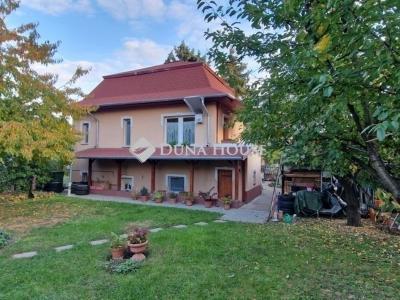 Eladó családi ház Budapest