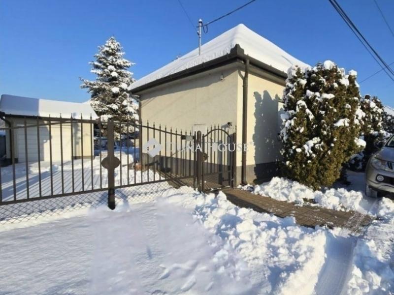 Eladó családi ház Újhartyán