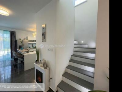 Eladó családi ház Budapest