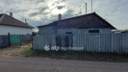 Eladó családi ház Tiszaföldvár