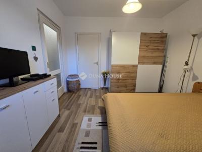 Eladó lakás Pécs