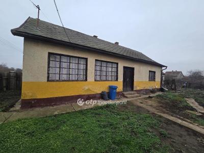 Eladó családi ház Derecske