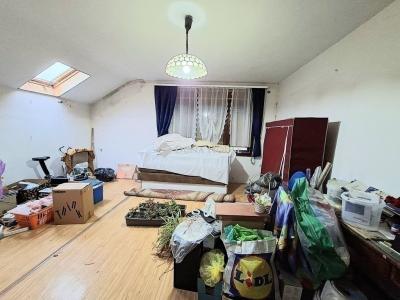 Eladó családi ház Budapest