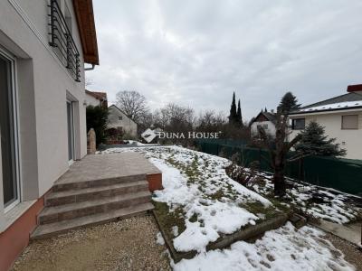 Eladó családi ház Budapest