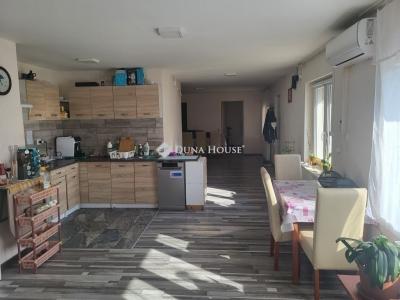 Eladó családi ház Gyál