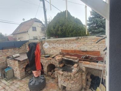 Eladó családi ház Budapest