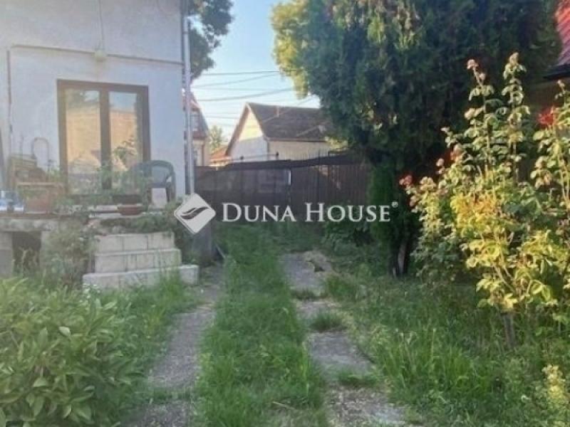 Eladó családi ház Budapest