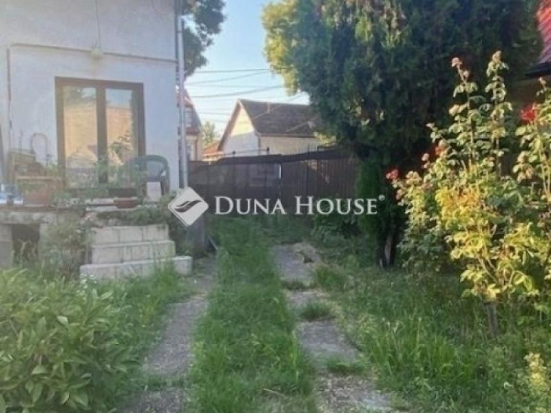 Eladó családi ház Budapest