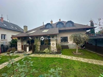 Eladó családi ház Budapest