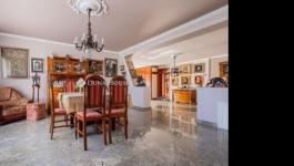 Eladó családi ház Budapest