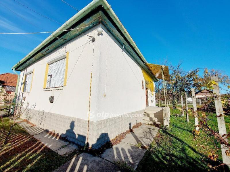 Eladó családi ház Nyékládháza