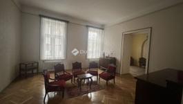 Eladó családi ház Budapest