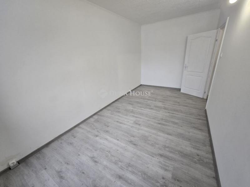 Eladó lakás Székesfehérvár