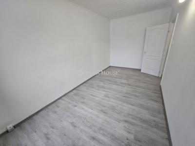 Eladó lakás Székesfehérvár