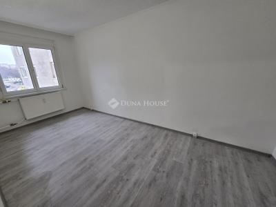 Eladó lakás Székesfehérvár