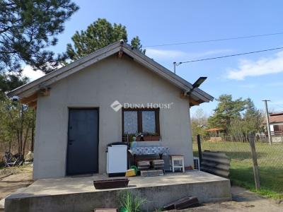 Eladó családi ház Tápiószentmárton