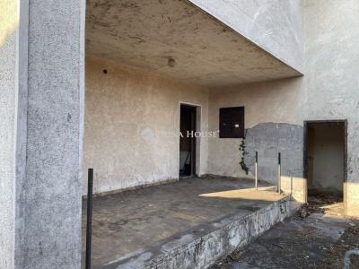 Eladó családi ház Monor