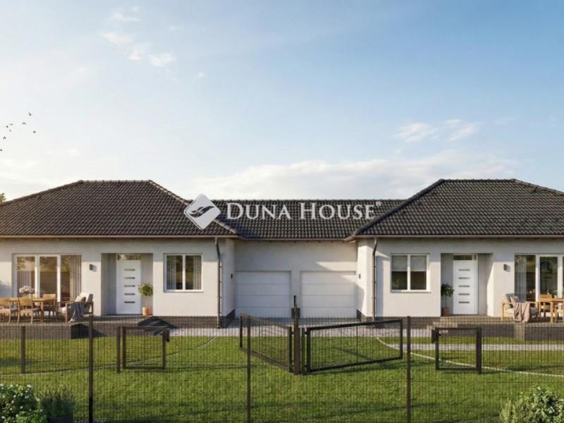 Eladó családi ház Monor