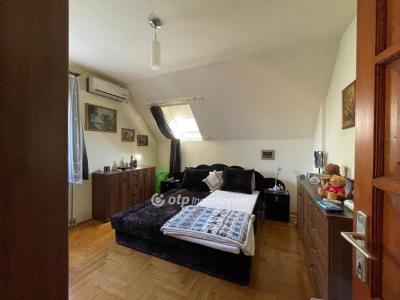 Eladó családi ház Budapest