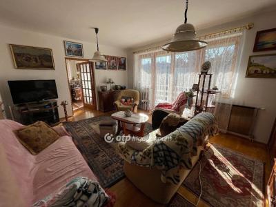 Eladó családi ház Budapest