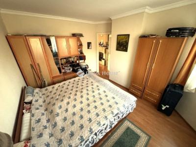 Eladó családi ház Esztergom