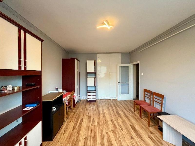 Eladó lakás Szeged