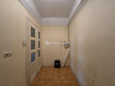 Eladó lakás Pécs