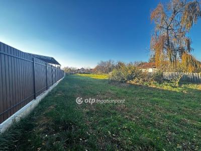 Eladó lakóövezeti telek Debrecen