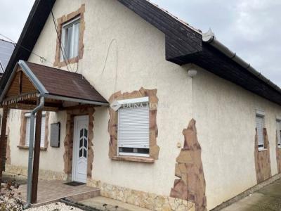 Eladó családi ház Budapest