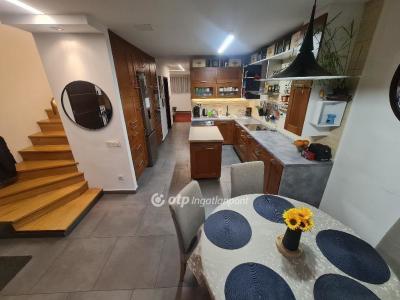 Eladó családi ház Szeged