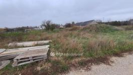 Eladó lakóövezeti telek Hajmáskér