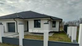 Eladó ikerház Baktalórántháza