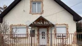 Eladó családi ház Budapest