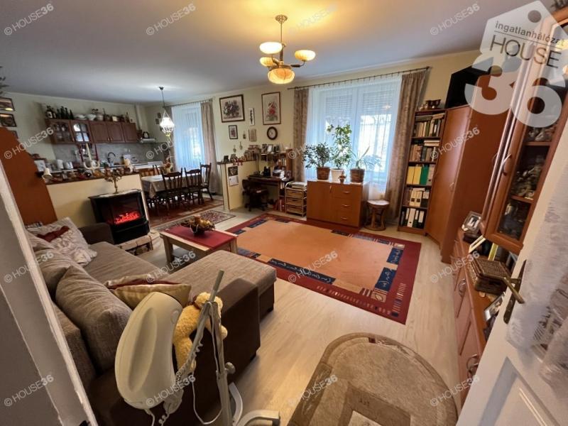 Eladó családi ház Tolna