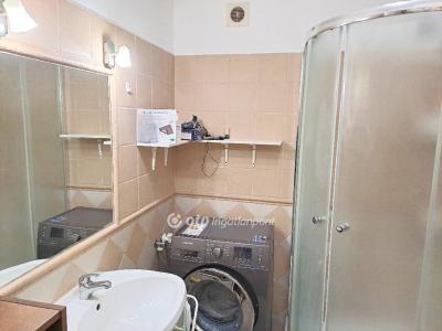 Eladó lakás Albertirsa