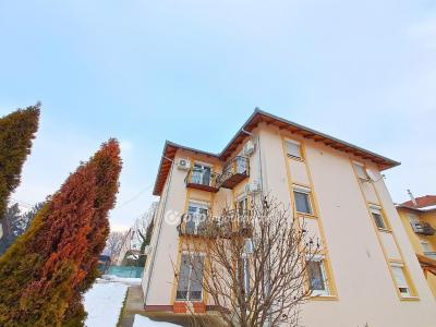 Eladó lakás Albertirsa