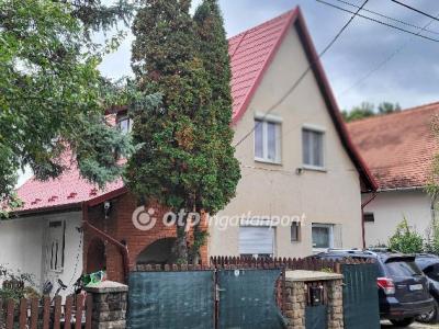 Eladó családi ház Budakeszi