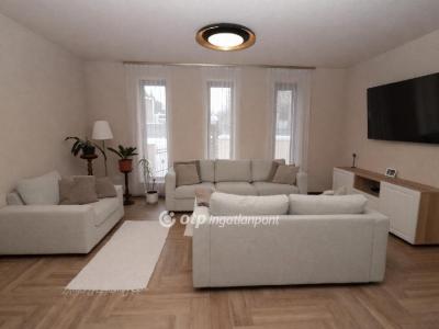 Eladó családi ház Ráckeve