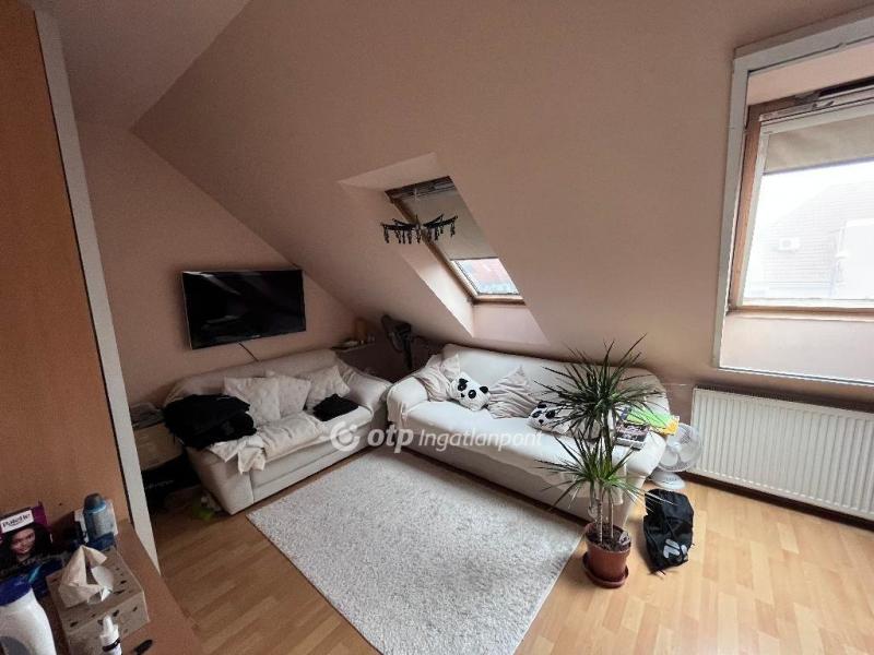 Eladó lakás Szeged