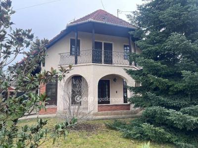 Eladó családi ház Szeged