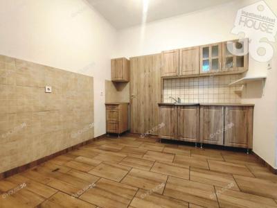 Eladó lakás Kecskemét