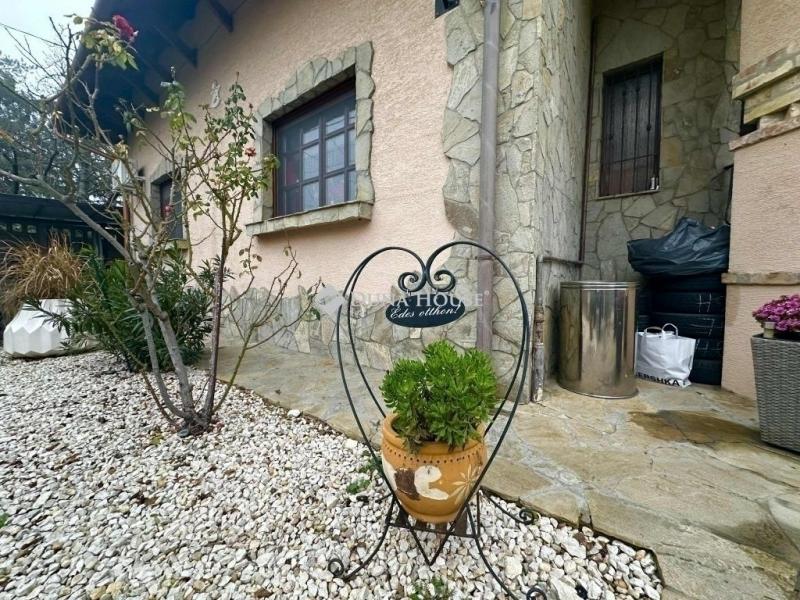 Eladó családi ház Budapest