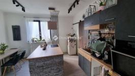 Eladó családi ház Budaörs