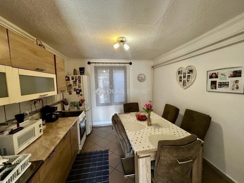 Eladó családi ház Gyál