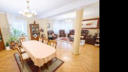 Eladó családi ház Budapest