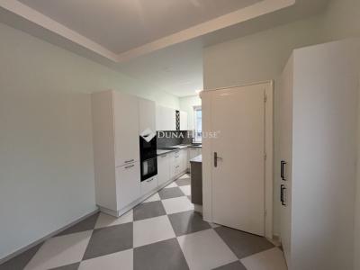 Eladó lakás Szombathely