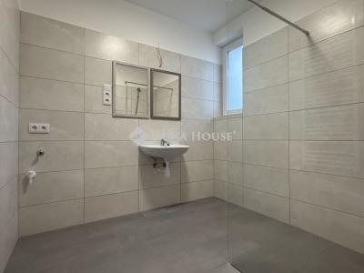 Eladó lakás Szombathely